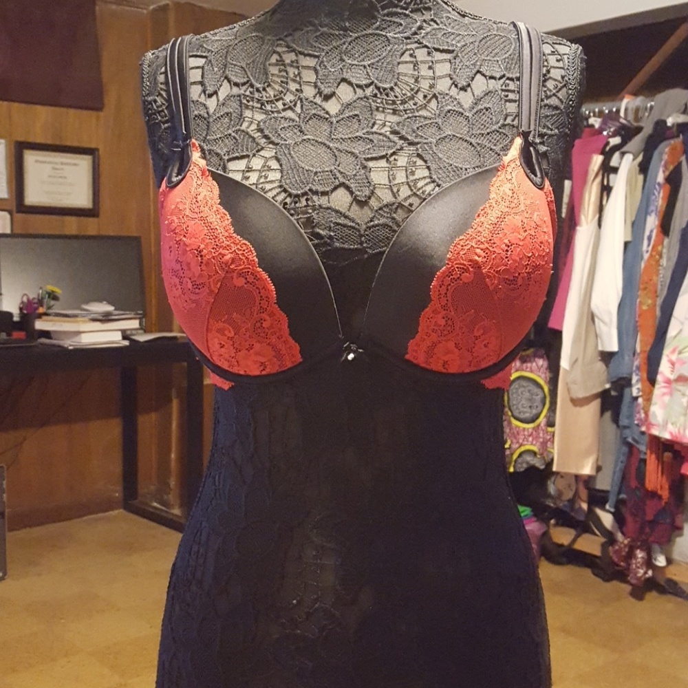 Red and Black Push-Up Bra